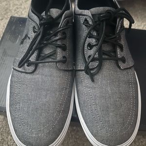 Ralph Lauren Faxon Low Sneaker, Men’s Size 10